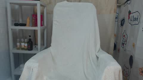 Maxie online show from 4, 4, 2026