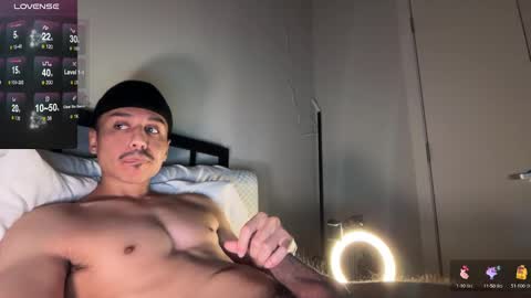 Snapshot of xmomentumx chatting on 10, 10, 2025 xmomentumx online show from 10, 10, 2025