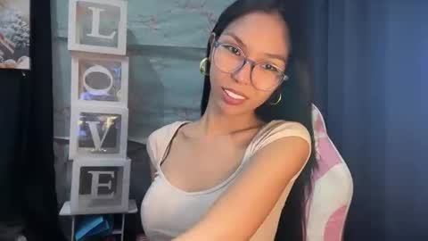 Snapshot of xmonica_cummerx chatting on 1, 11, 2025 Sweet Monica online show from 1, 11, 2025