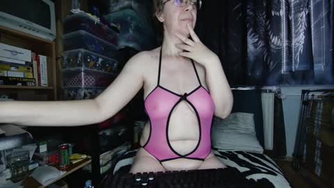 xnicetitsx online show from 25, 12, 2024