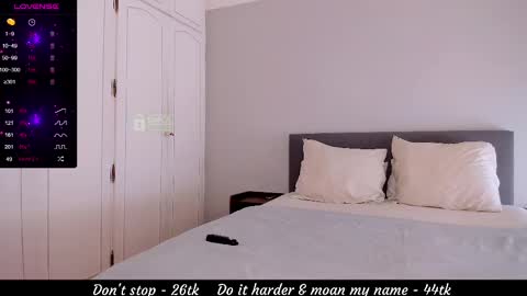 Snapshot of xninajohnx chatting on 28, 2, 2025 Nina  John  online show from 28, 2, 2025