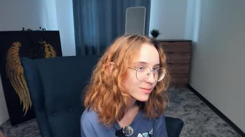 Snapshot of xo_lil_dream chatting on 18, 9, 2025 Kylie online show from 18, 9, 2025