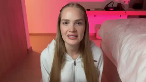 Snapshot of xo_madeline chatting on 11, 5, 2026 madeline online show from 11, 5, 2026