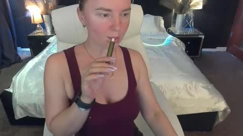 Monica online show from 25, 10, 2025