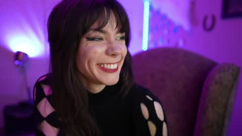 Bella Bondai online show from 12, 1, 2025