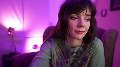 Bella Bondai online show from 1, 2, 2025