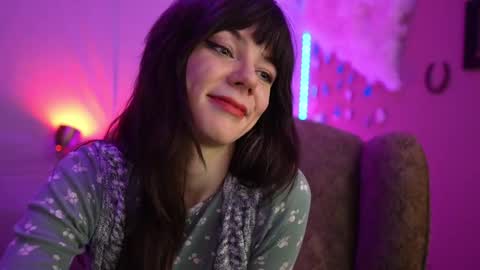 Bella Bondai online show from 12, 2, 2025