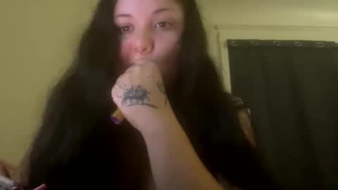 Snapshot of xocrybaby chatting on 28, 9, 2025 xocrybaby online show from 28, 9, 2025