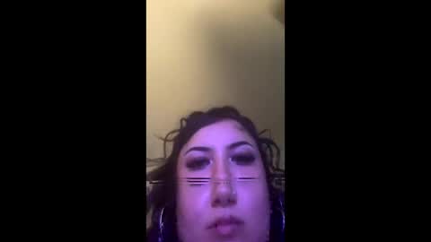 Snapshot of xocrybaby chatting on 12, 10, 2025 xocrybaby online show from 12, 10, 2025