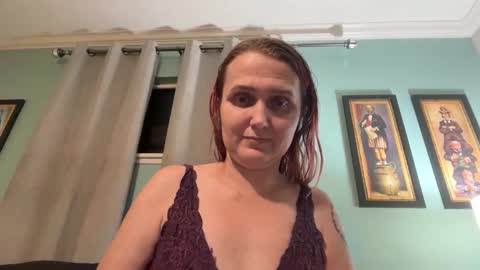 xoFaeQueenxo online show from 3, 3, 2026