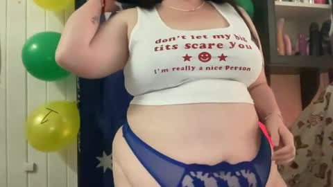 Snapshot of xopeachybaby chatting on 25, 6, 2026 xopeachybaby online show from 25, 6, 2026