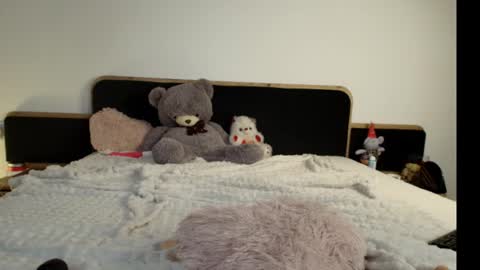 Cherry online show from 10, 4, 2026