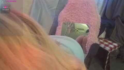 Snapshot of xoxo_chloechance_xoxo chatting on 22, 2, 2025 Chloe online show from 22, 2, 2025