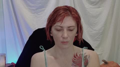 Snapshot of xpcouple chatting on 4, 11, 2025 XPCouple online show from 4, 11, 2025