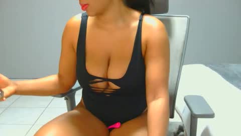 spykeXtee online show from 22, 2, 2026