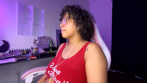 xStarGazingx online show from 9, 4, 2026