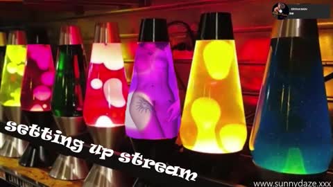 Snapshot of xsunsub chatting on 21, 12, 2025 Sunny Daze online show from 21, 12, 2025