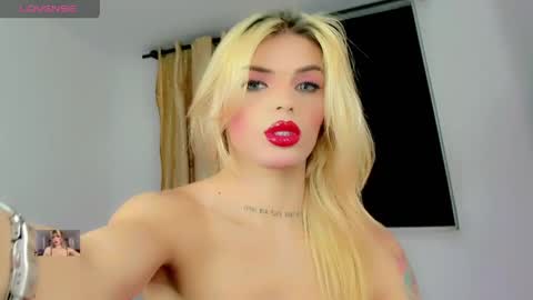 Snapshot of xthesexyboyx chatting on 10, 6, 2026 Femboy Exotic online show from 10, 6, 2026
