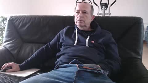 xtommix69 online show from 14, 12, 2025