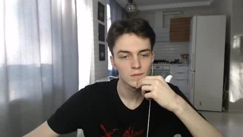 traqqq online show from 30, 6, 2026