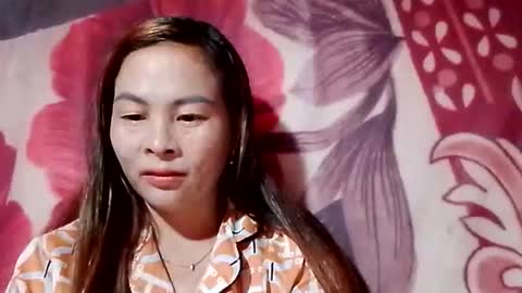 Snapshot of xuxulove00 chatting on 27, 9, 2025 xuxulove00 online show from 27, 9, 2025