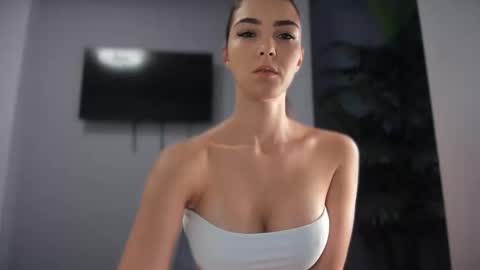 Snapshot of xvsesss chatting on 12, 12, 2024 LagerthaLove online show from 12, 12, 2024