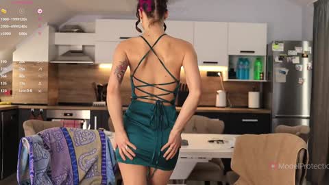 FrancyStepmom and YStepson    INTERESTED IN A GIRL-GIRL COLLABORATION  TEXT ME HERE  or INSTAGRAM online show from 5, 2, 2026