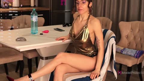 Snapshot of xwithy chatting on 21, 3, 2026 FrancyStepmom and YStepson INTERESTED IN A GIRL-GIRL COLLABORATION TEXT ME HERE or INSTAGRAM online show from 21, 3, 2026