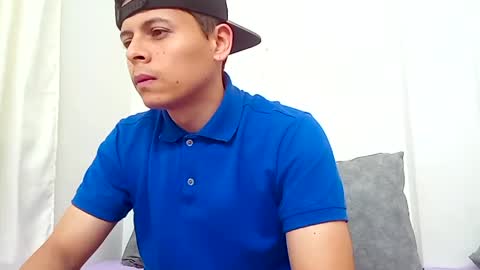 Snapshot of xx949400 chatting on 18, 5, 2026 SANTII online show from 18, 5, 2026