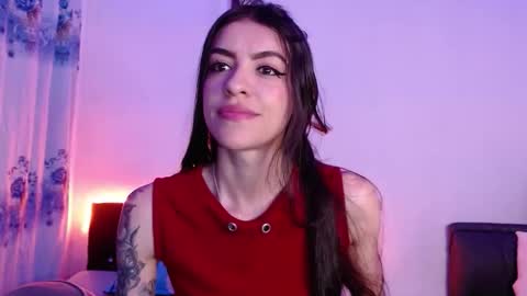 Snapshot of xx_johnson_xx chatting on 13, 9, 2025 VALE online show from 13, 9, 2025