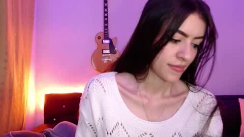 Snapshot of xx_johnson_xx chatting on 14, 9, 2025 VALE online show from 14, 9, 2025