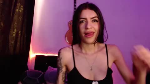 Snapshot of xx_johnson_xx chatting on 3, 10, 2025 VALE online show from 3, 10, 2025