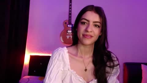 Snapshot of xx_johnson_xx chatting on 7, 10, 2025 VALE online show from 7, 10, 2025