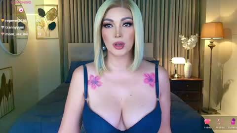 Snapshot of xxbedroombeautyxx chatting on 14, 7, 2026 MISS NATALIA online show from 14, 7, 2026
