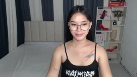 Snapshot of xxbigcockchloexx chatting on 16, 9, 2025 CHLOES ROOM online show from 16, 9, 2025