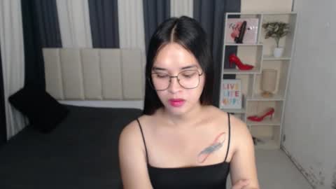 Snapshot of xxbigcockchloexx chatting on 14, 10, 2025 CHLOES ROOM online show from 14, 10, 2025