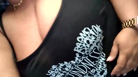 xxboobsiexx online show from 21, 10, 2025