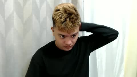 Loyd online show from 24, 11, 2025