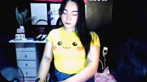 Snapshot of xxirene chatting on 1, 12, 2025 xxirene online show from 1, 12, 2025