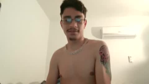 XxJasoneecxX online show from 2, 2, 2025