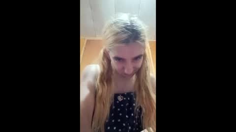 Snapshot of xxjessiebugxx chatting on 6, 6, 2026 xxjessiebugxx online show from 6, 6, 2026