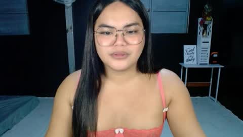 Snapshot of xxkylie_smithxx chatting on 8, 10, 2025 Kylie Smith online show from 8, 10, 2025