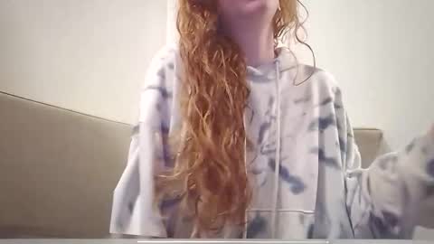 Snapshot of xxmariebliss chatting on 26, 4, 2026 xxmariebliss online show from 26, 4, 2026