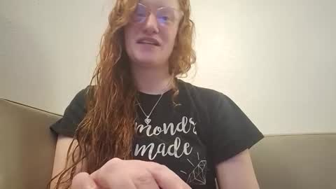 Snapshot of xxmariebliss chatting on 8, 5, 2026 xxmariebliss online show from 8, 5, 2026