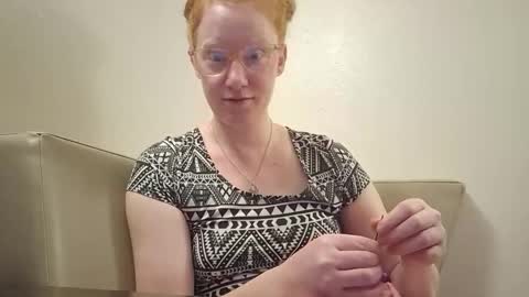 Snapshot of xxmariebliss chatting on 18, 5, 2026 xxmariebliss online show from 18, 5, 2026