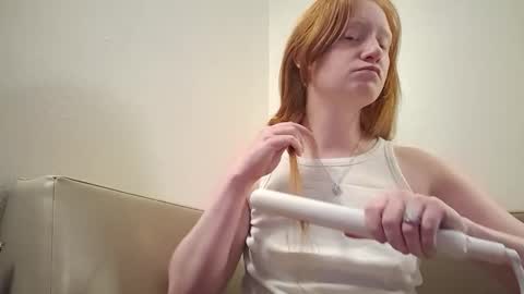Snapshot of xxmariebliss chatting on 29, 5, 2026 xxmariebliss online show from 29, 5, 2026