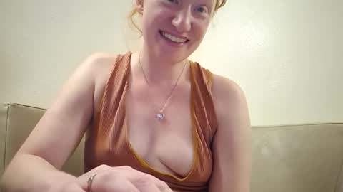 Snapshot of xxmariebliss chatting on 31, 5, 2026 xxmariebliss online show from 31, 5, 2026