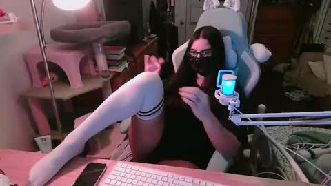 Snapshot of xxpreachersdaughterxx chatting on 15, 11, 2025 coco online show from 15, 11, 2025