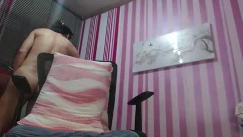 xxrowenatastycockforyouxx online show from 24, 9, 2025