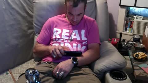 Snapshot of xxscubastevexxx chatting on 8, 10, 2025 xxScubaStevexx online show from 8, 10, 2025